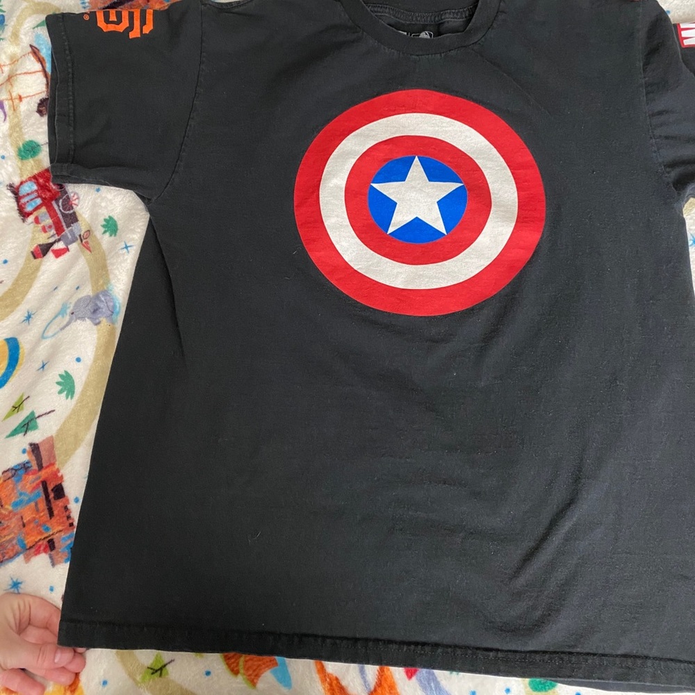 San Francisco Giants Captain America T-shirt.